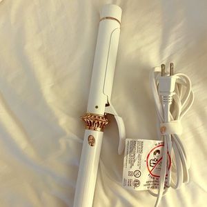 1.25” T3 Professional Ceramic Curling Iron